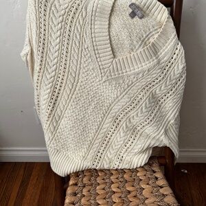 J. Crew Size Large 100% Cotton Cable Knit Sweater